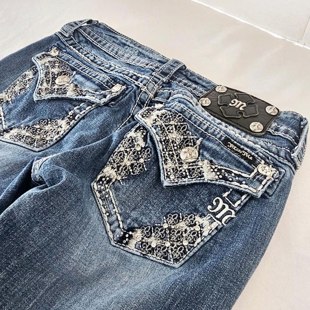 Miss Me Size 27 Jeans Fleur De Lis Rhinestone Capri Sequin Flap Pocket Crop - Picture 7 of 12